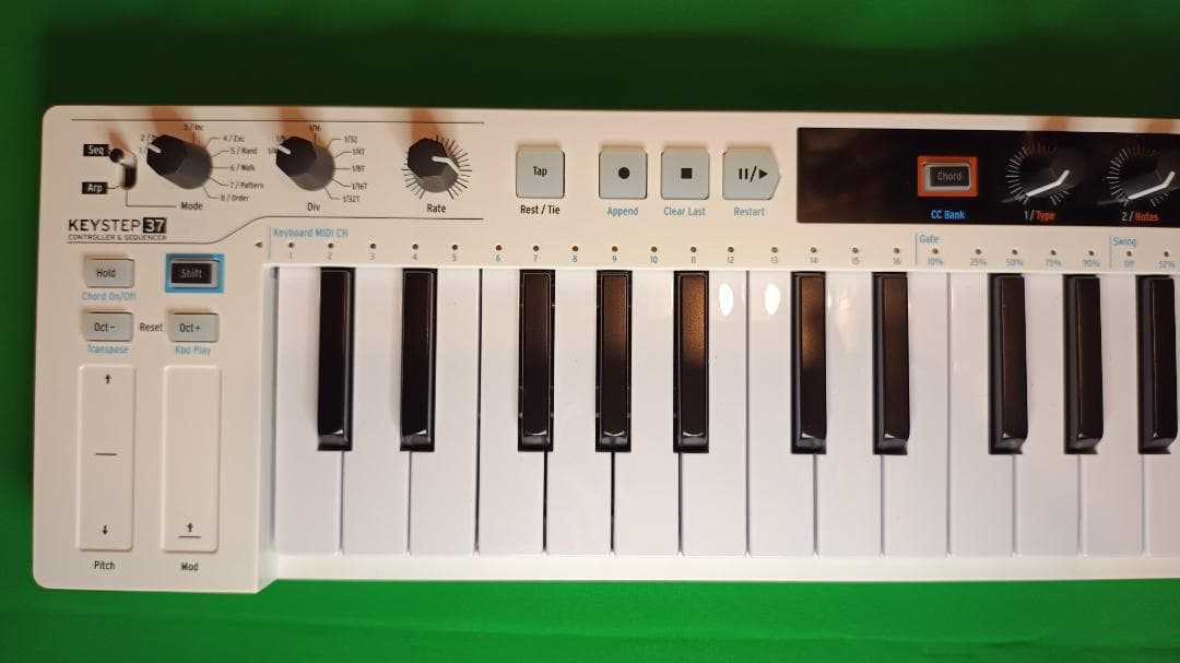 【美品MIDI鍵盤】 KeyStep 37／Arturia 【シーケンサー機能】