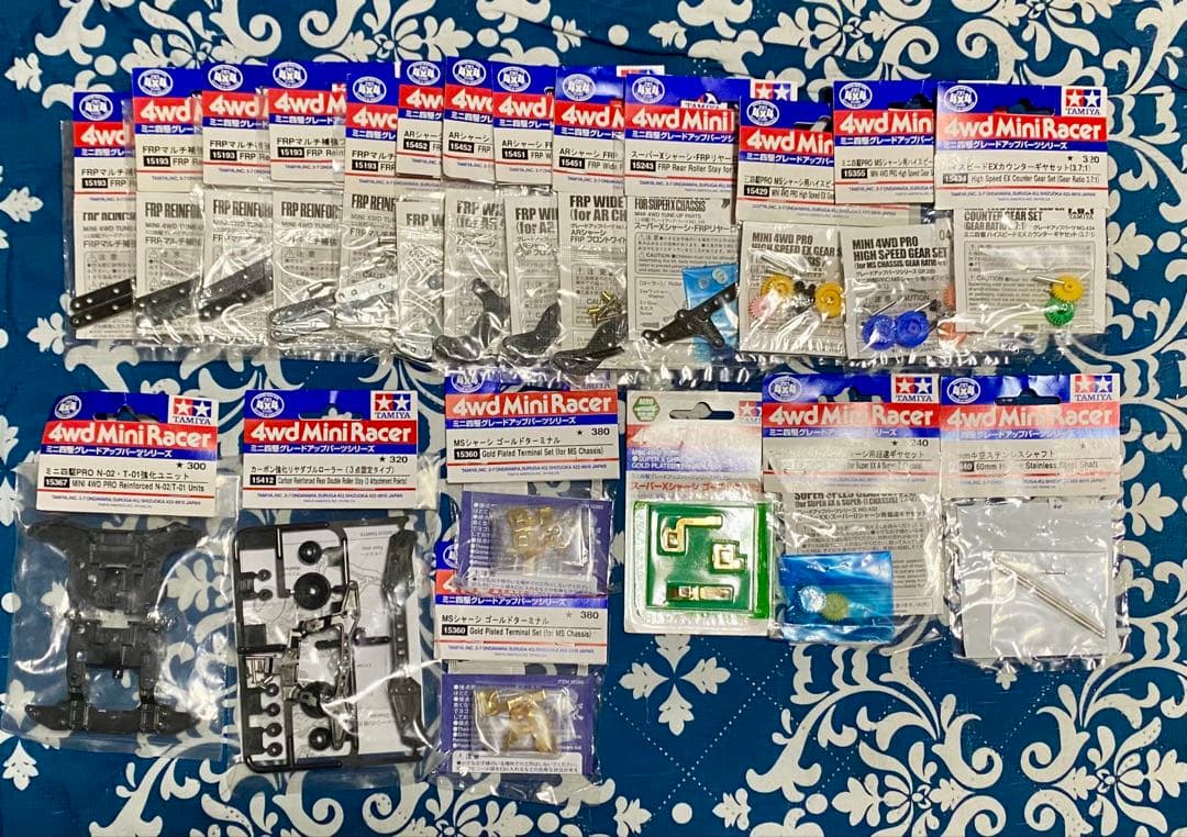 ミニ四駆　パーツセット　未開封品＆使用品色々です。