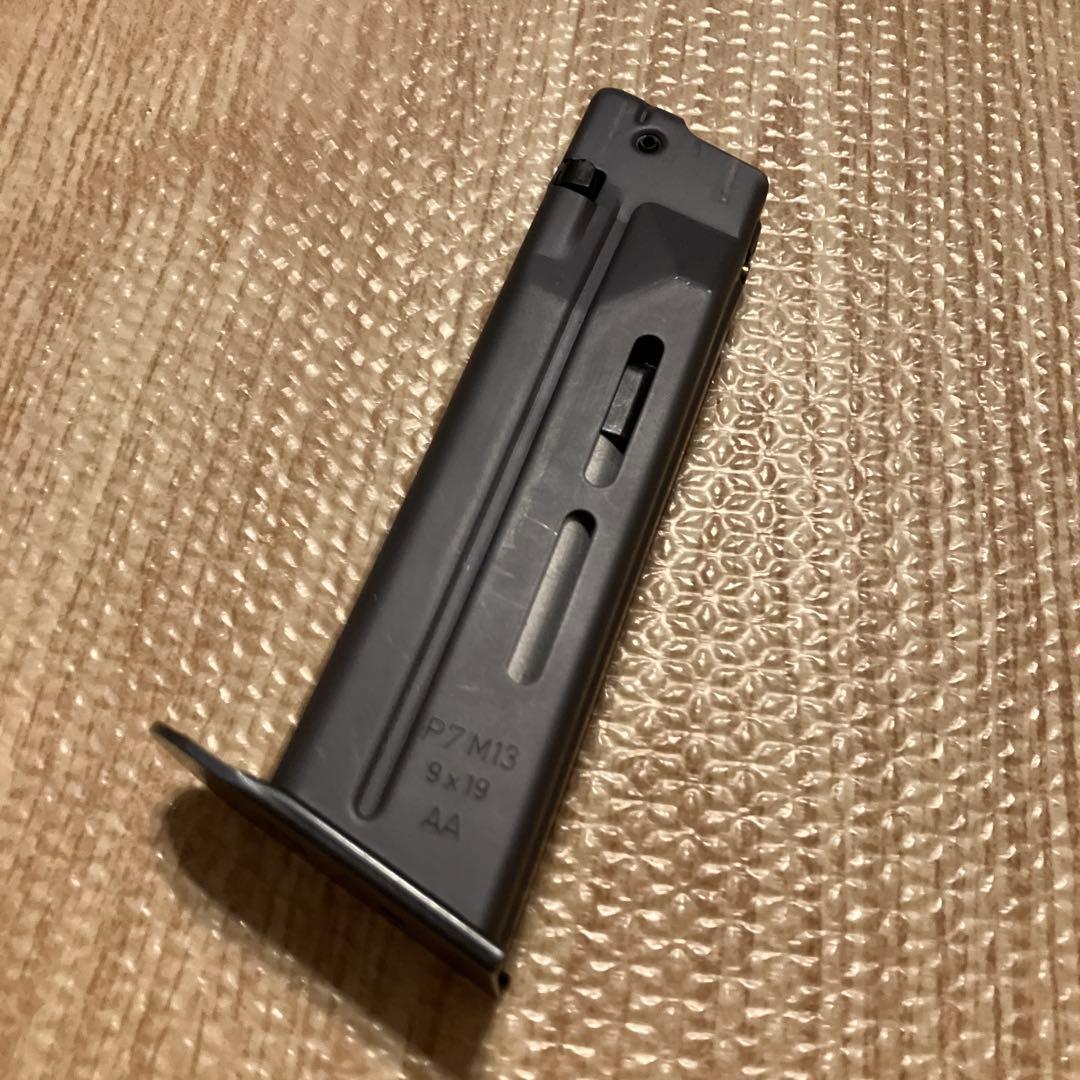 P226 シルバー/ブラック & P7 M13 ブラック
