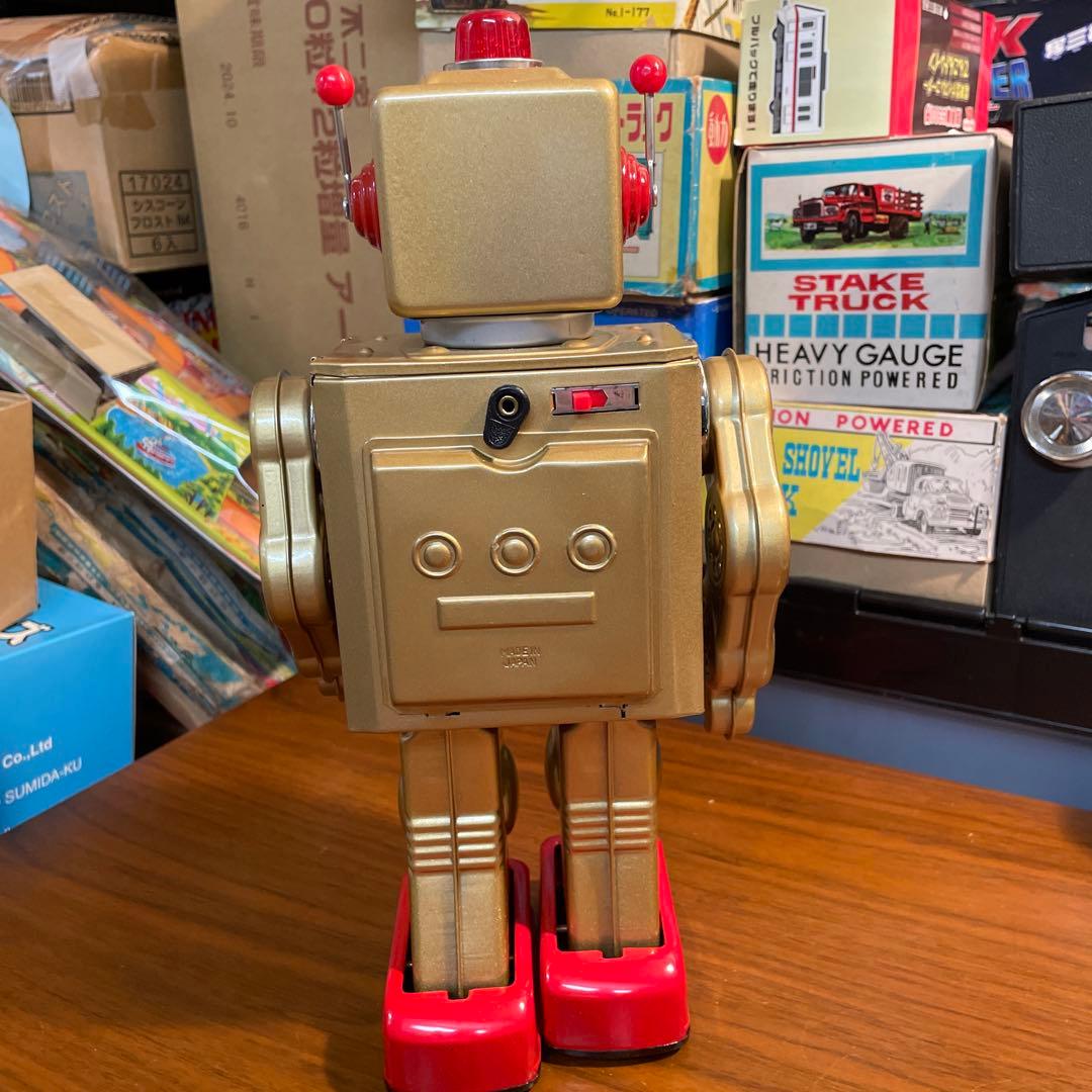 新品保管品メタル社ギアロボ未使用シルバー&ゴールド（A社無在庫転売屋に注意して）