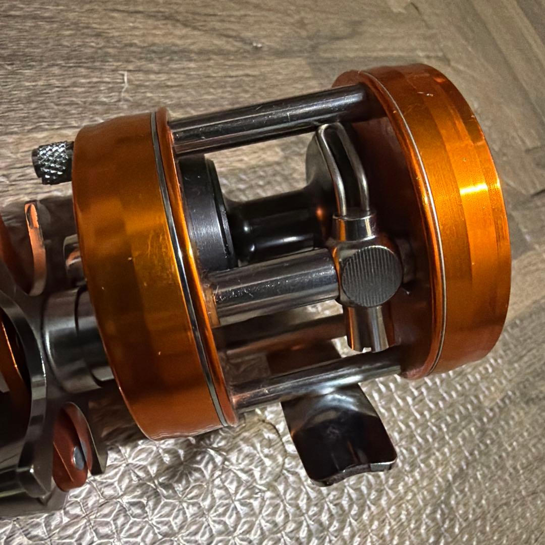 ABUアンバサダー1500cサンセットオレンジ　復刻モデル