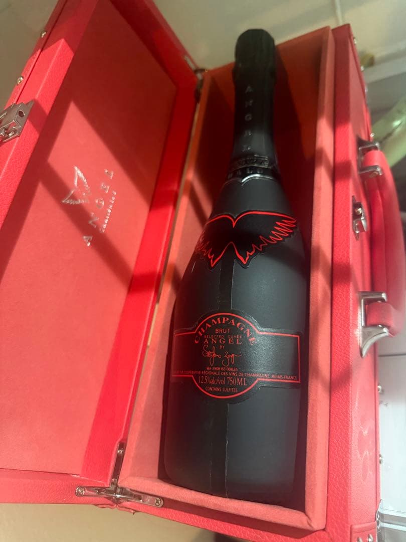 エンジェル ヘイロー レッド 750ml ケース付 シャンパン