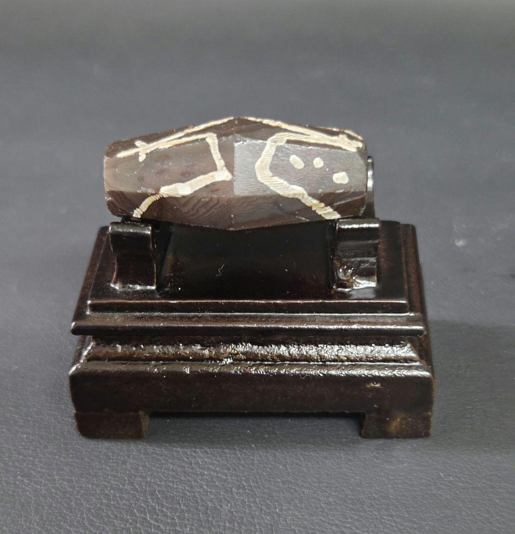 084　天珠　魔女伝説天珠　Eched carnelian　dzibeads！