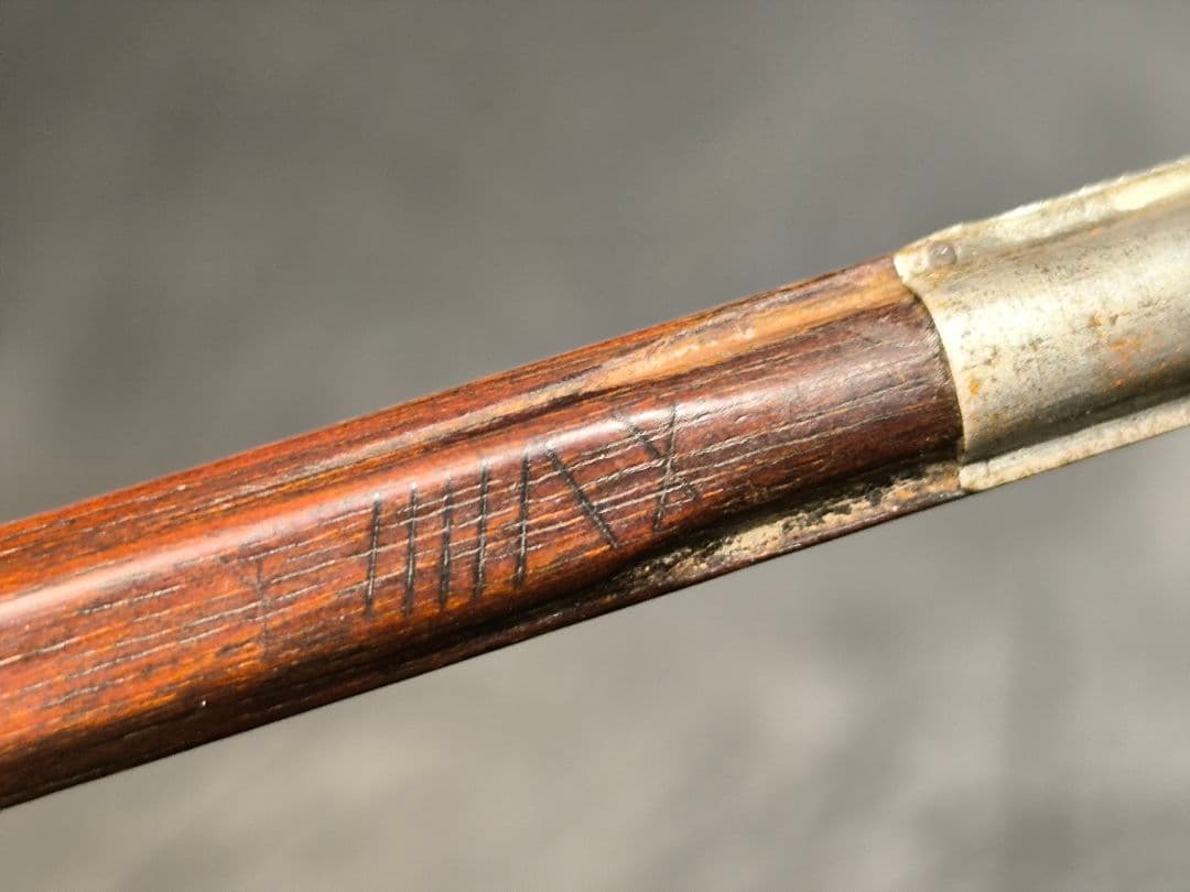 【調整済】オールドバイオリン弓 4/4 オープンフロッグ 黒茶馬毛