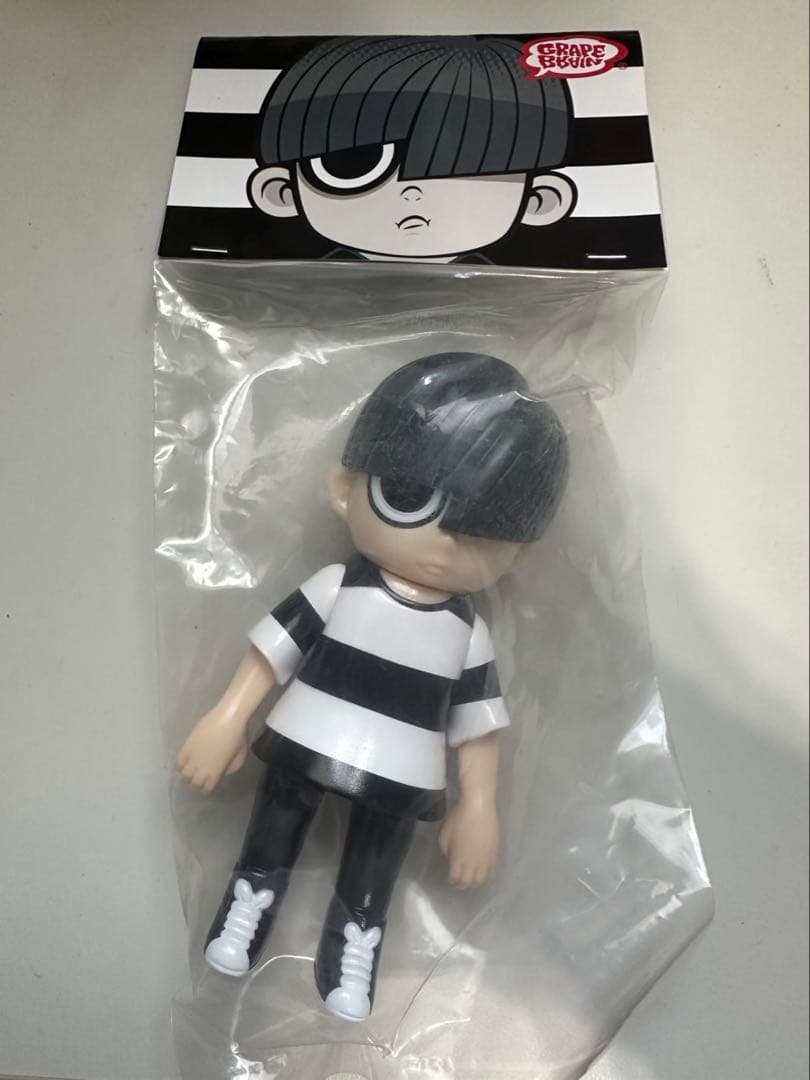GRAPE BRAIN 天才二口少年博士 のりくん 1stカラー 白黒 ソフビ