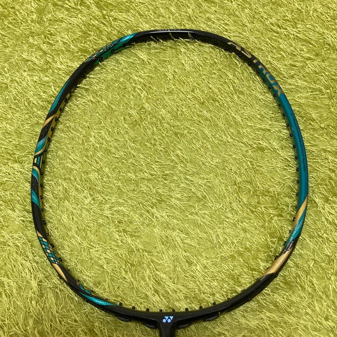 【良品】YONEX アストロクス88s pro 4U G6