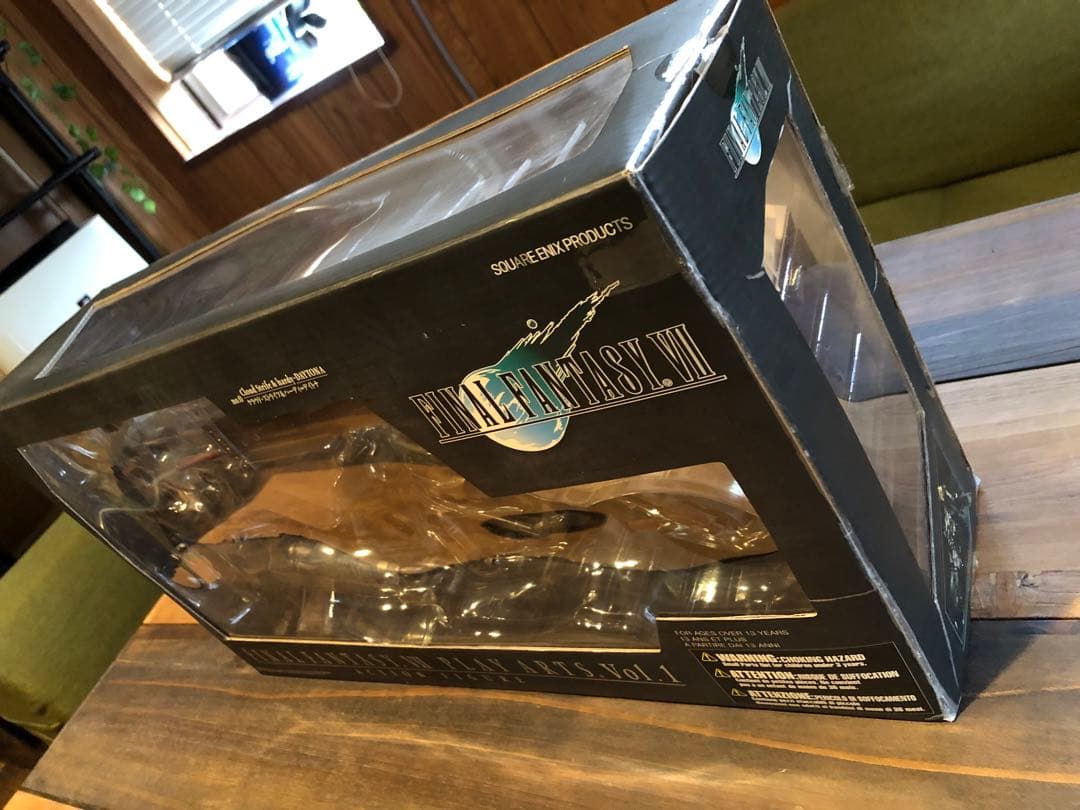 ファイナルファンタジーVII プレイアーツ クラウド　バーディデイトナ