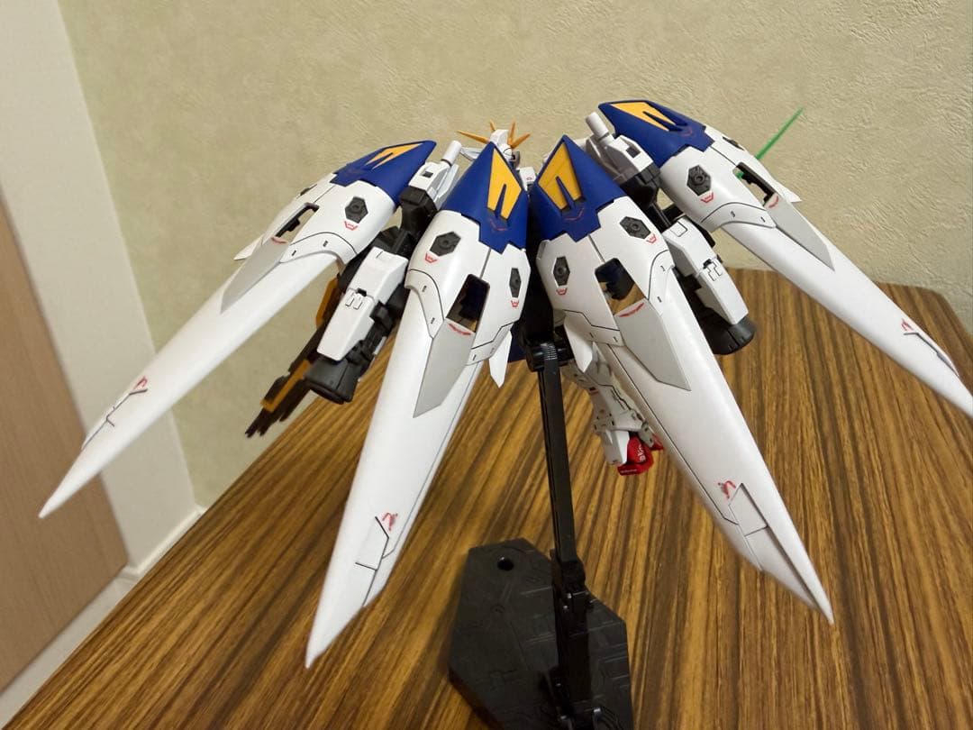 ネ*ル様 RG 1/144 ウイングガンダムゼロ 組立品 シール貼り付け・簡易塗