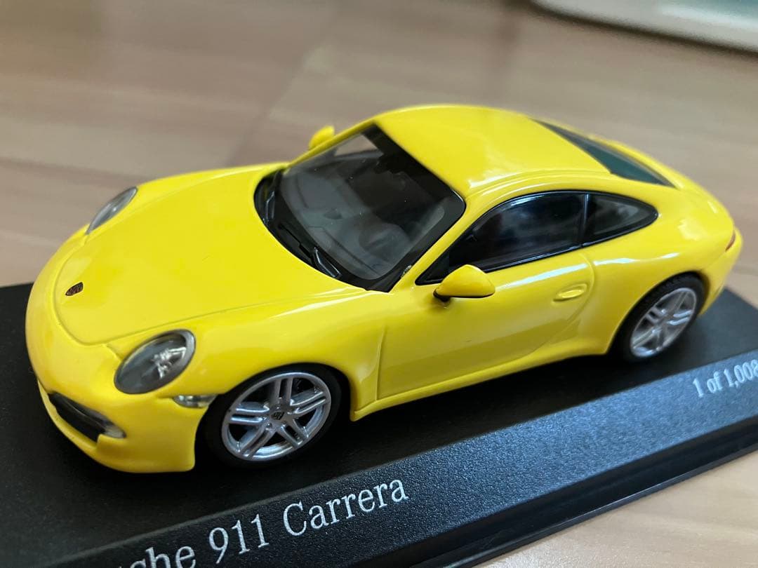 1/43 ポルシェ 911 カレラ 991 イエロー