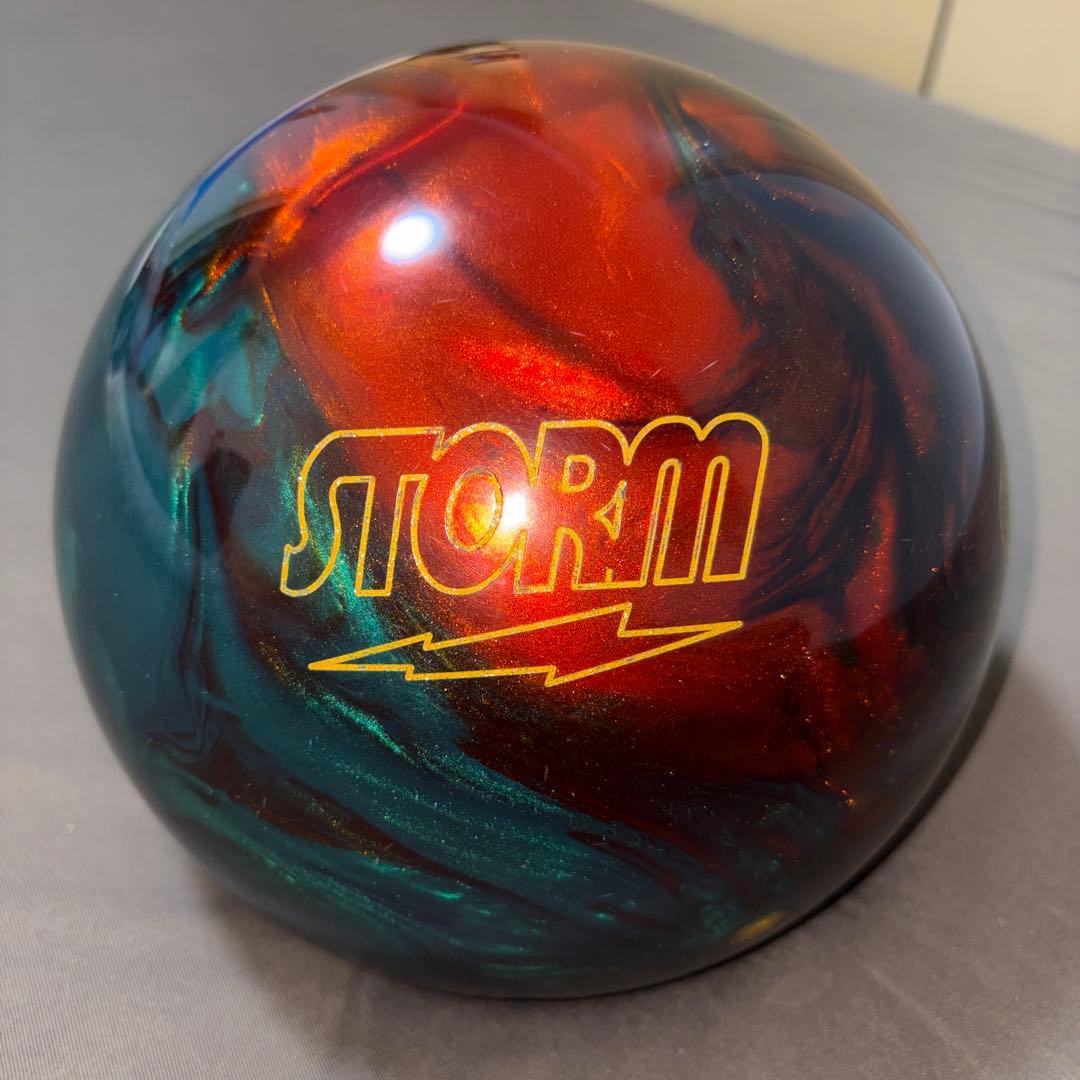 アブソリュート　ボウリング　ボール
