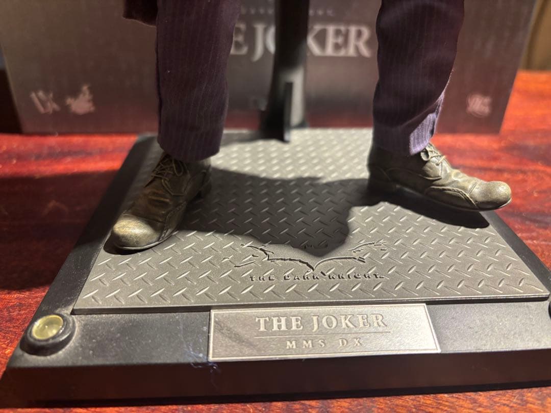 ヒース・レジャー版ジョーカー アクションフィギュア 2体分衣装付き／フルセット