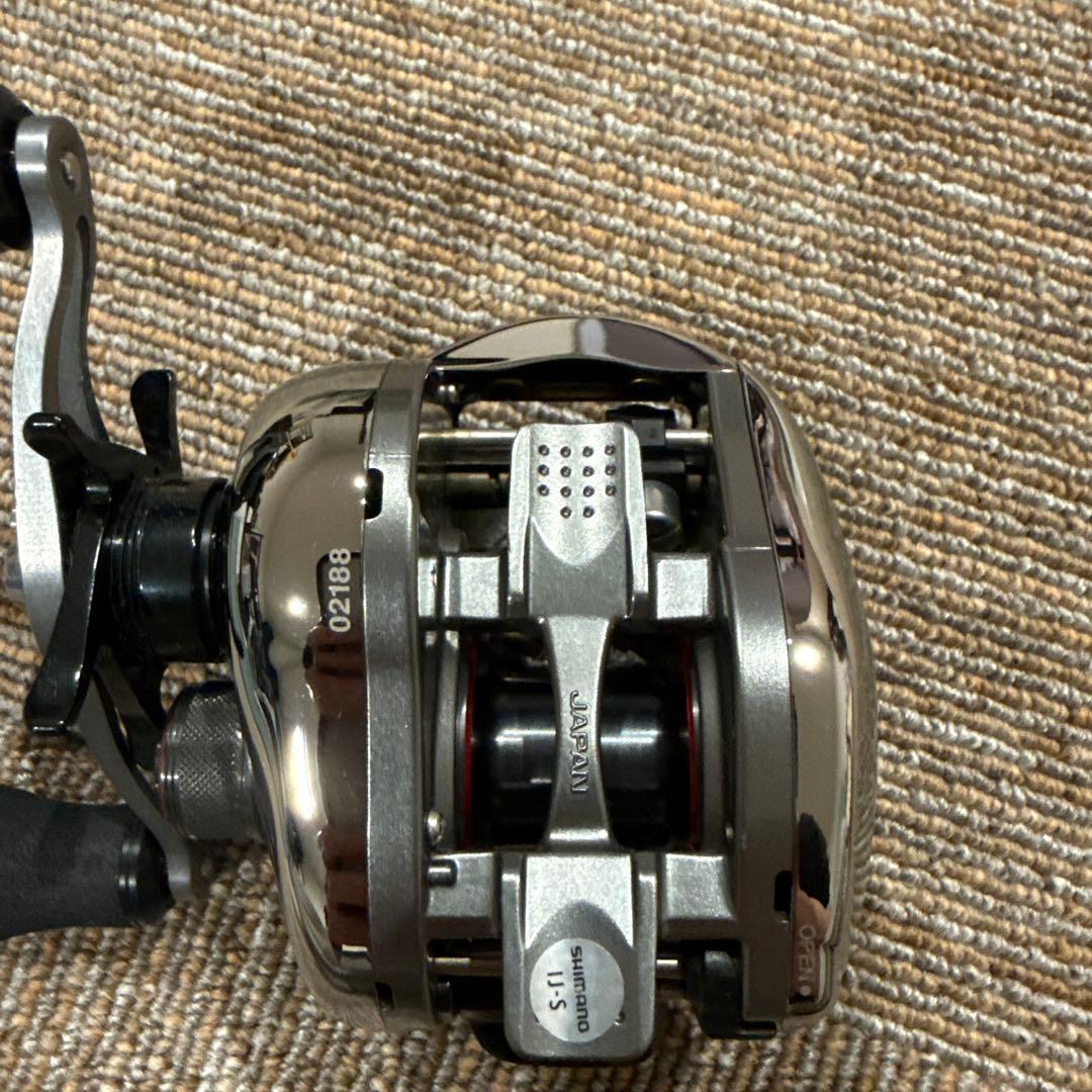 シマノ　07 アンタレスDC7 LV 右