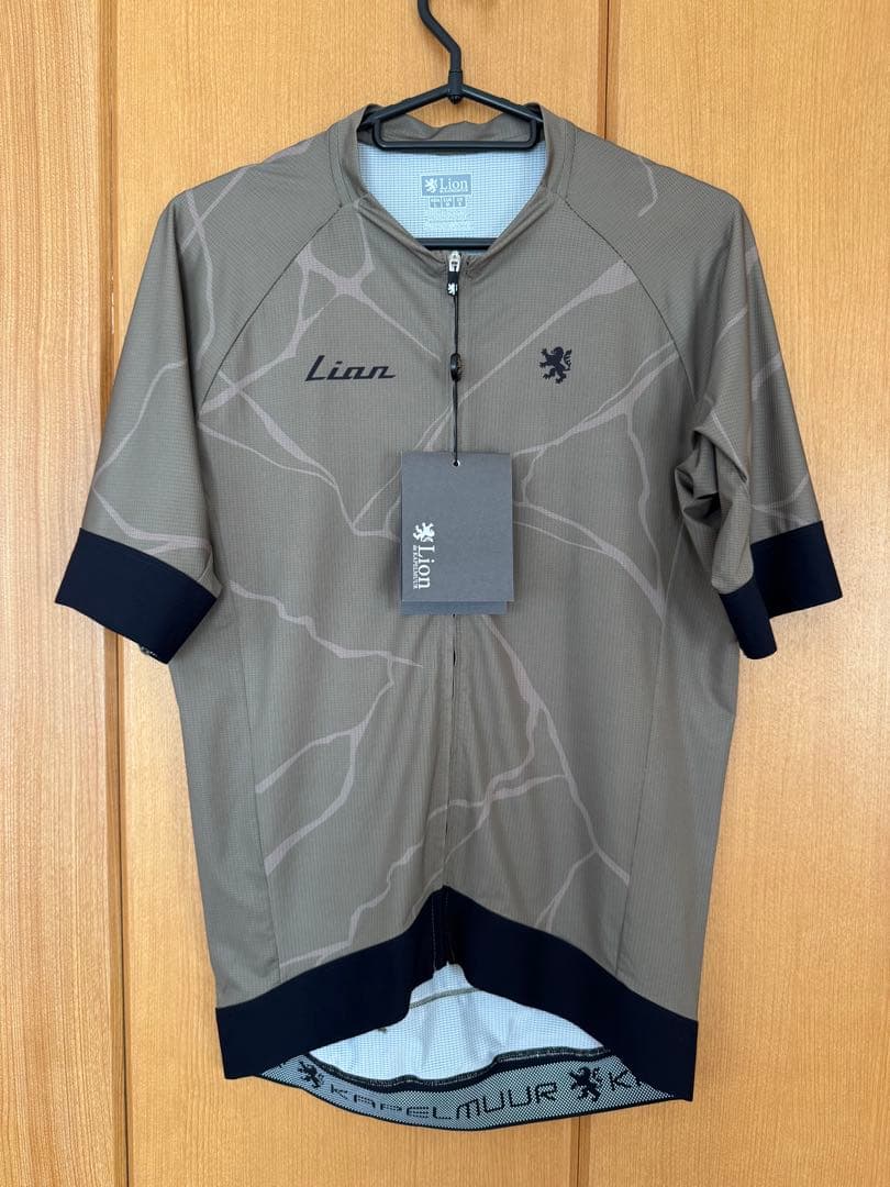 新品　カペルミュール　サイクルジャージ　Ｌ