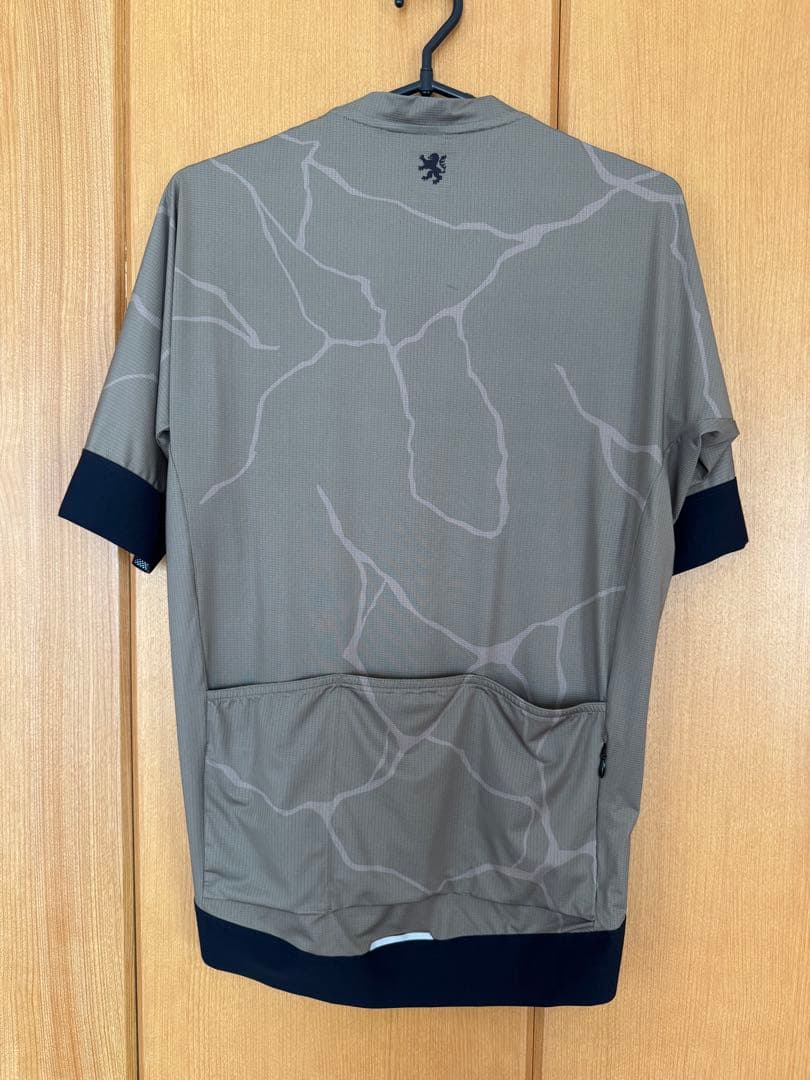 新品　カペルミュール　サイクルジャージ　Ｌ