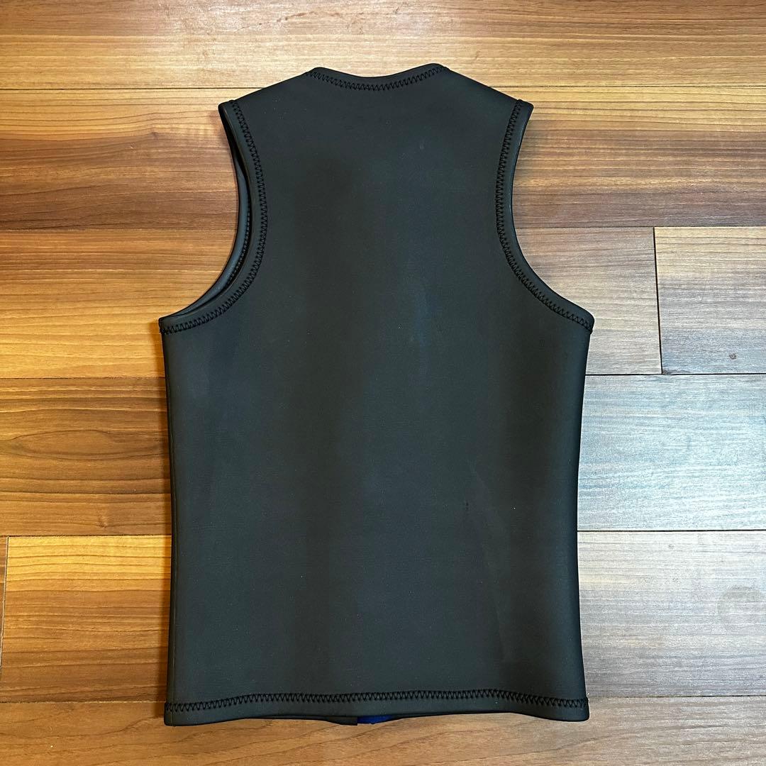 AXXE CLASSIC フロントジップ ベスト 2mmラバー アックス