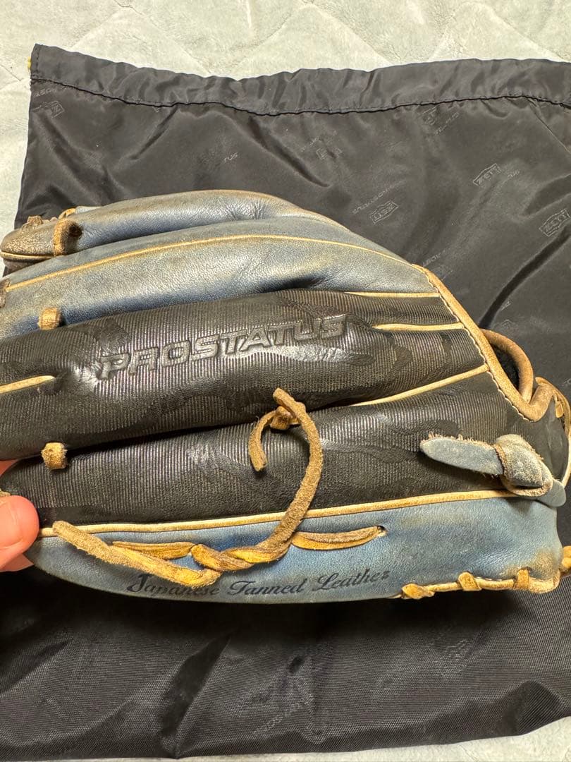 ZETT プロステイタス 軟式グローブ ブラック/ブルー