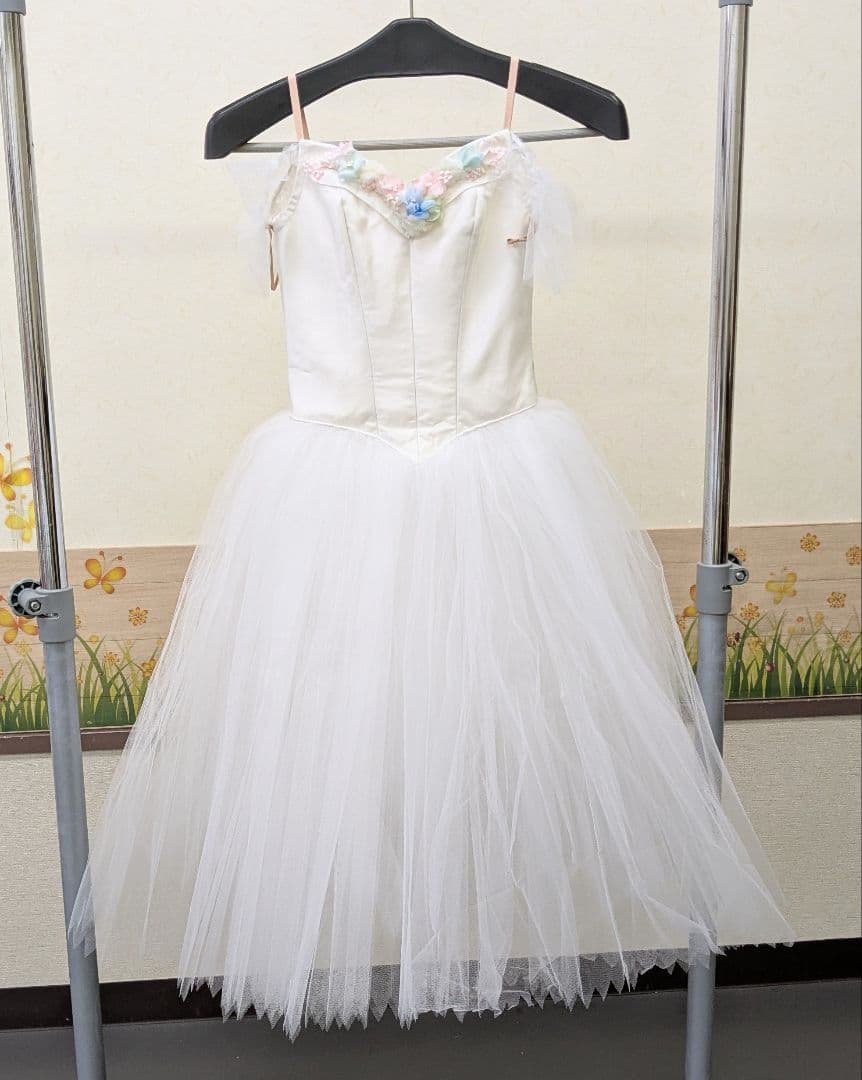 バレエ衣裳/白·妖精　頭飾り付き ジュニア6着+大人1着セット