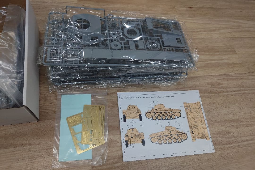 Pz.Kpfw II Ausf F (Sd.Kfz 121) 1/16スケール