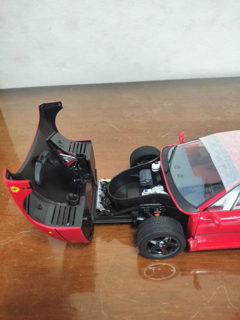 京商1/18フェラーリF40ライトウエイト（レッド）