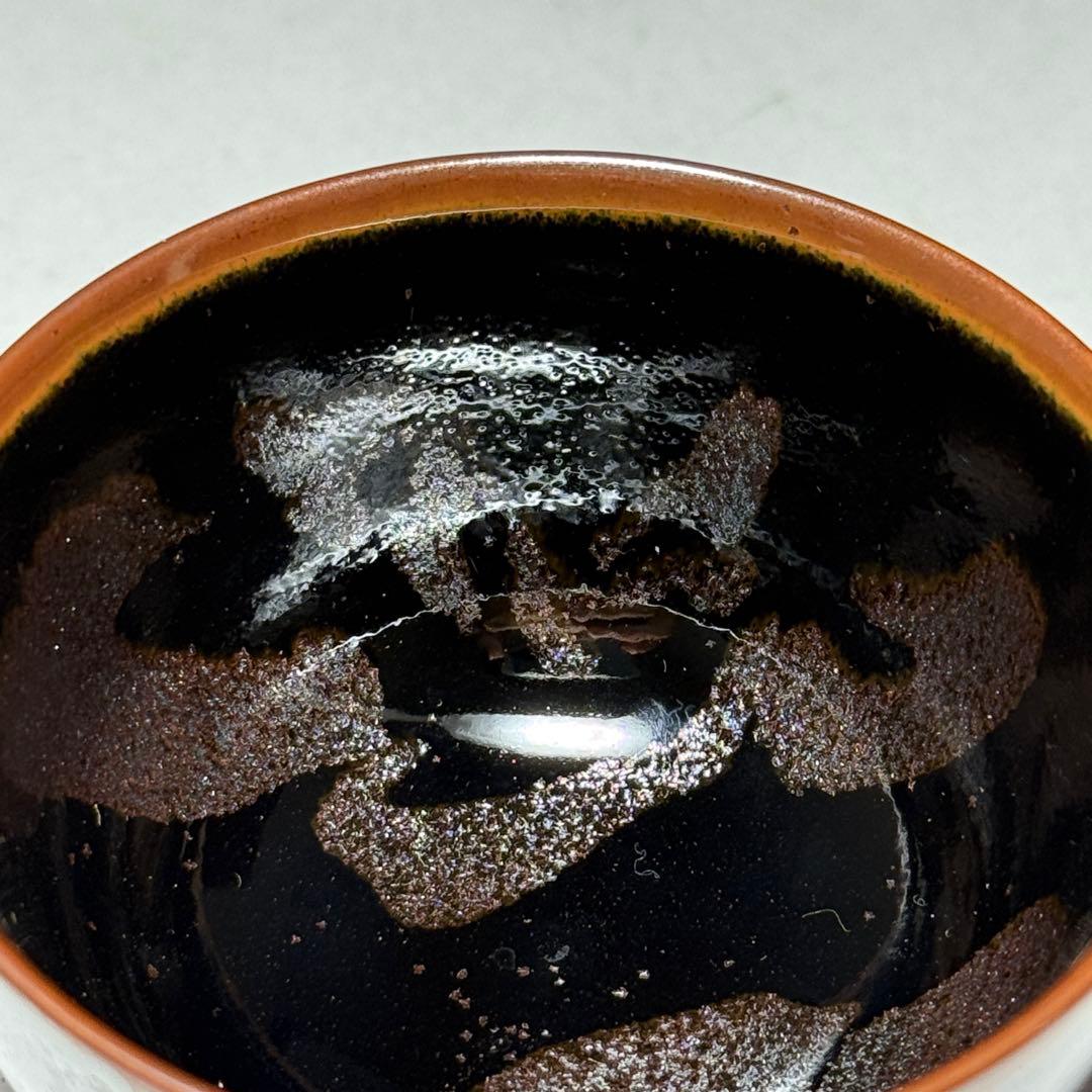 ◆文化勲章受賞作家【青木龍山】本人作 天目花紋ぐい呑 四方桟共箱・共布付 酒器◆