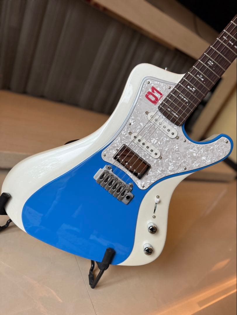 初音ミク　ギター　雪ミク　 MIKU　エドワーズ　E-STREAM