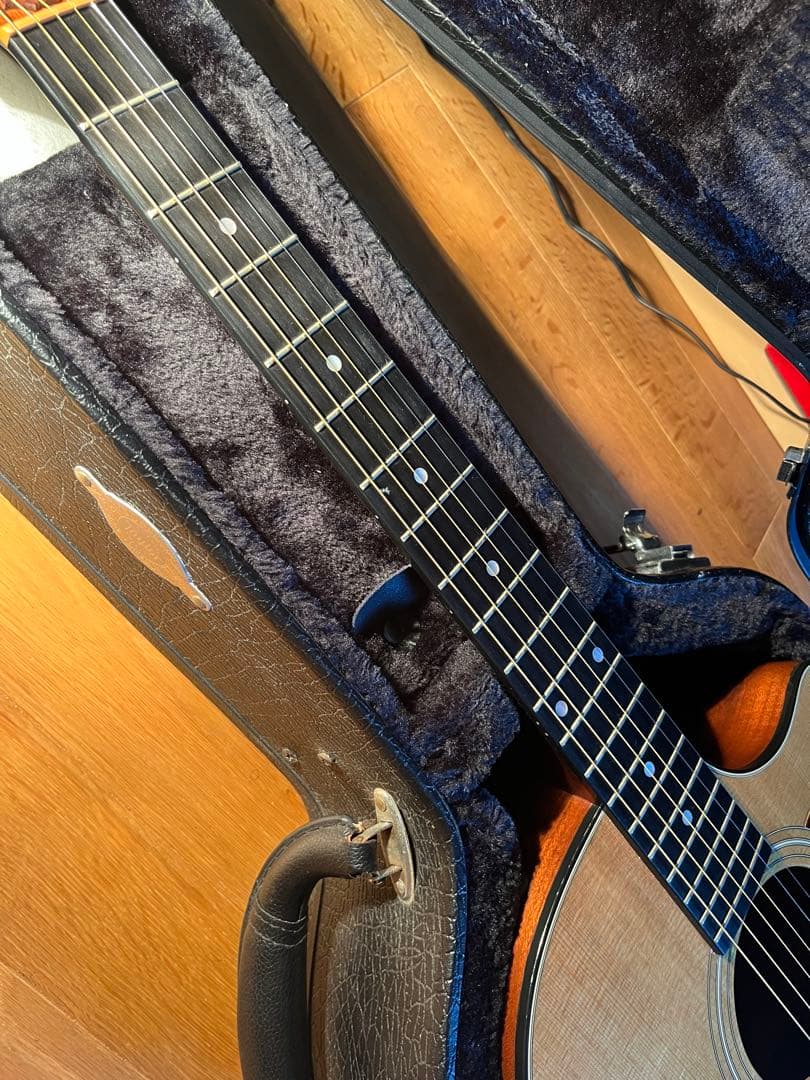 限界価格　Taylor 314ceアコースティックギター ハードケース付き