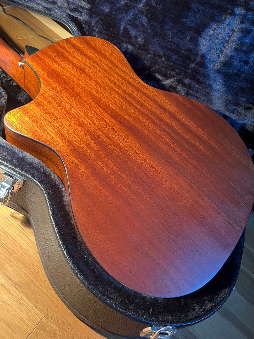 限界価格　Taylor 314ceアコースティックギター ハードケース付き