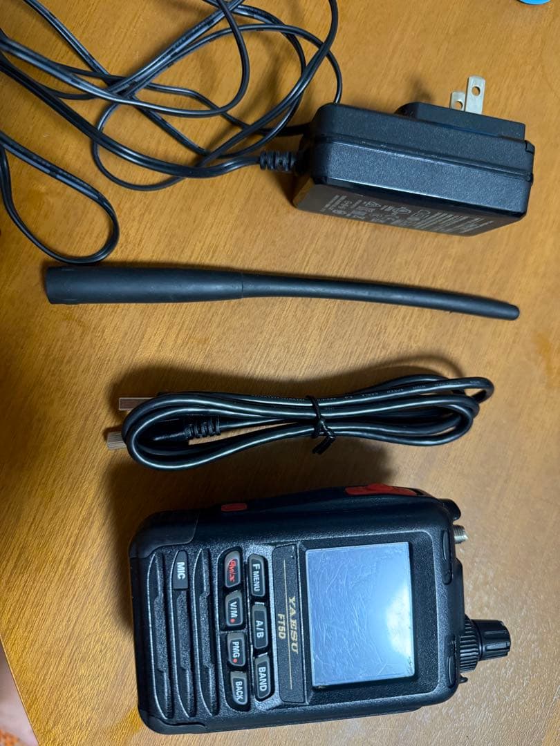 Yaesu FT5D アマチュア無線機
