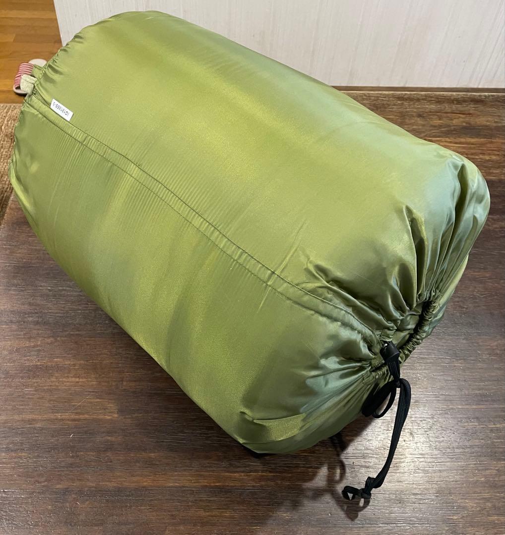 キャンプ好き必見　IGNIO寝袋