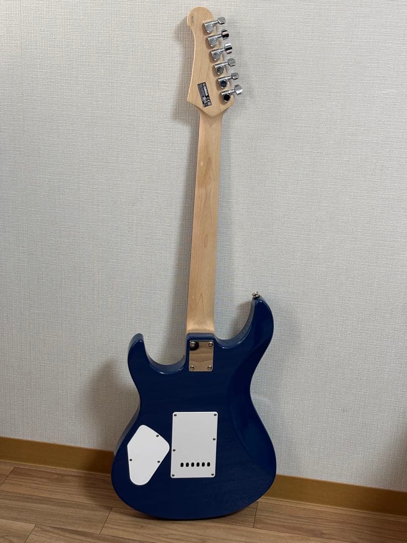 ギター Yamaha Pacifica 112V UTB