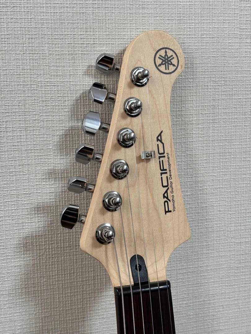 ギター Yamaha Pacifica 112V UTB