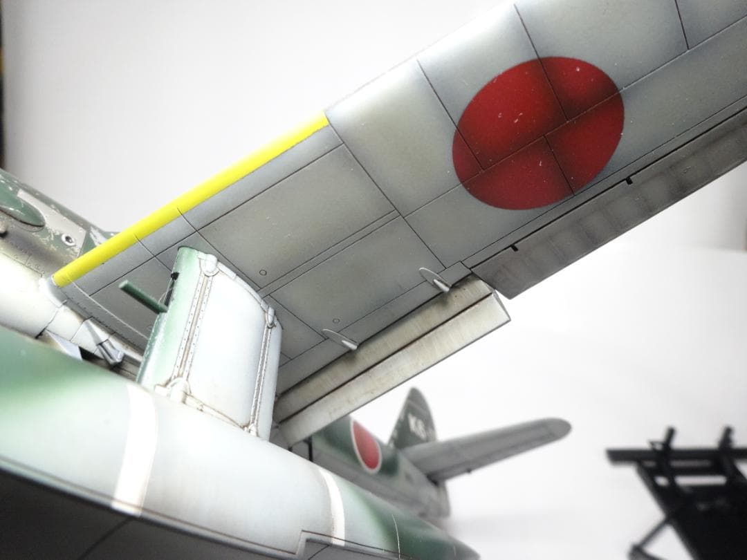 タミヤ1/48日本海軍攻撃機「晴嵐」完成品