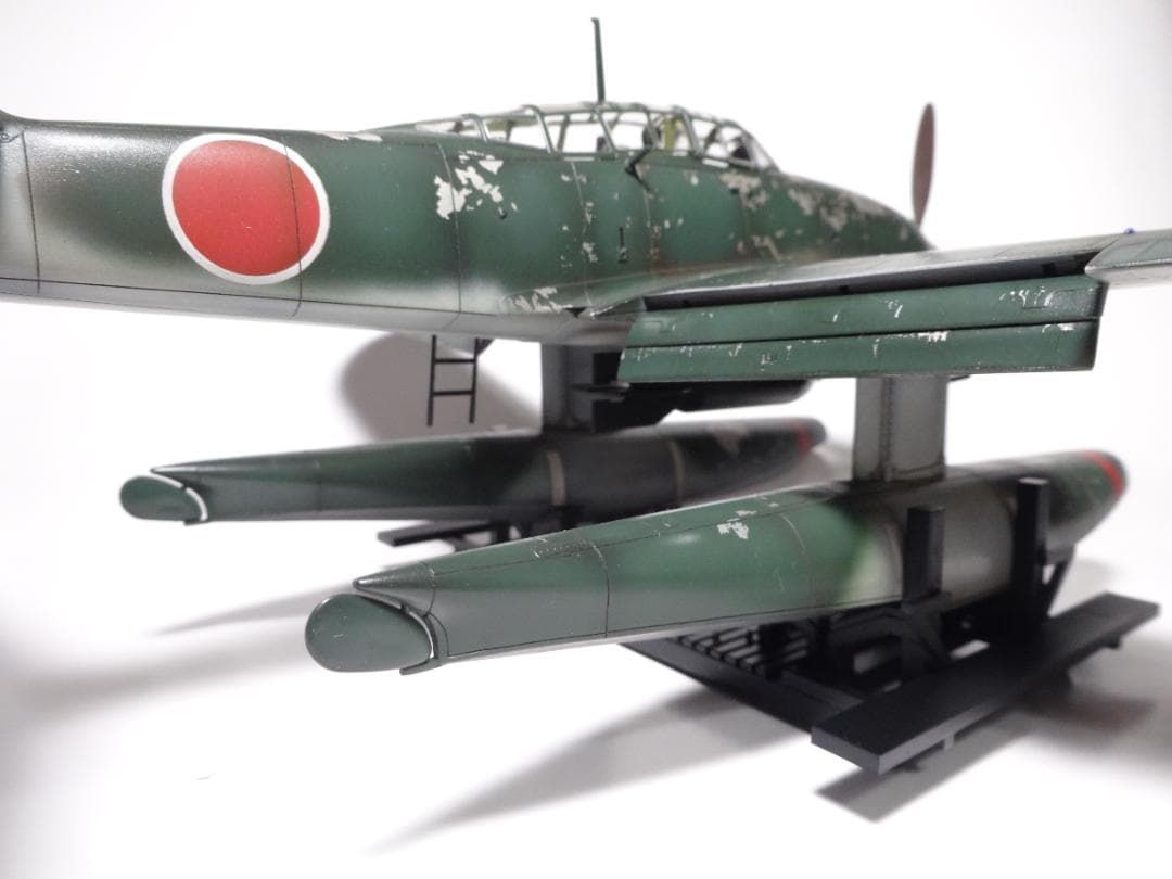 タミヤ1/48日本海軍攻撃機「晴嵐」完成品