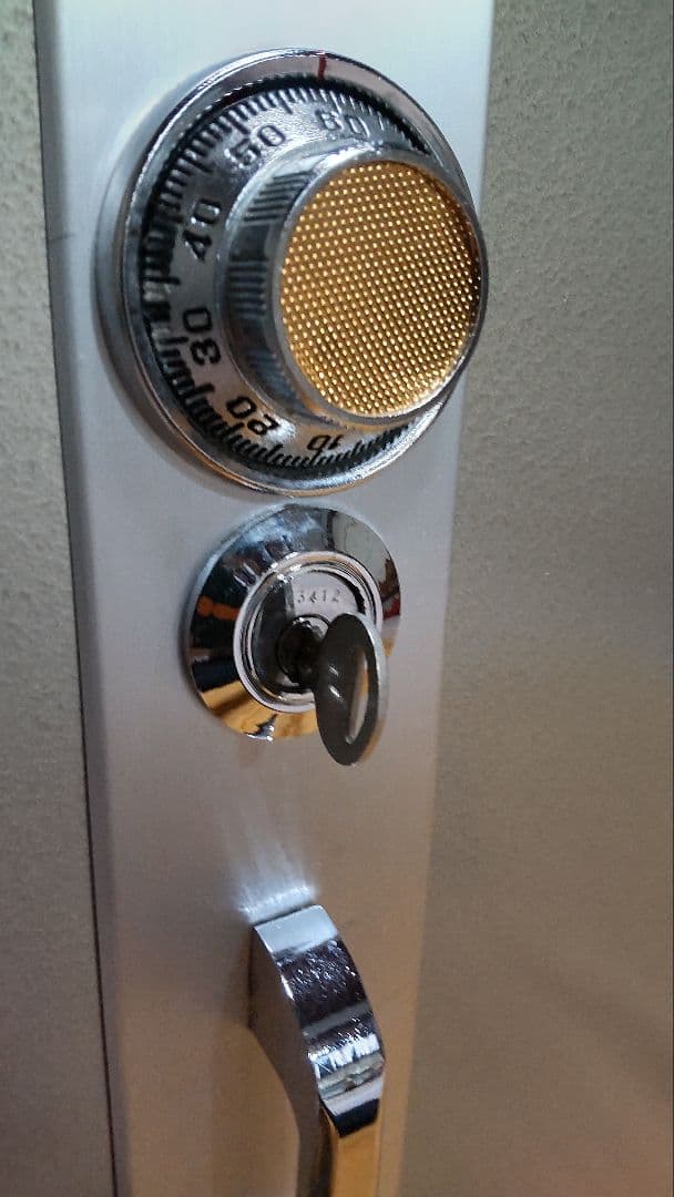 OBK Safe50 中型金庫 シルバー