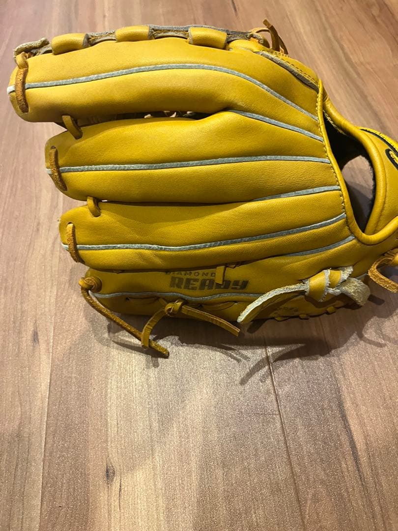 ナイキ　NIKE 軟式グローブ イエロー