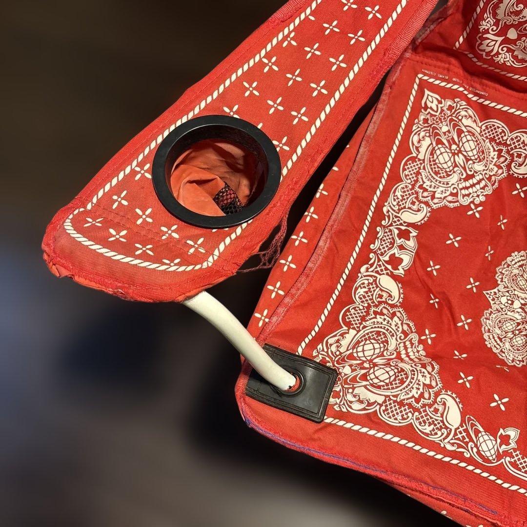 ビームス コールマンコラボバンダナ柄 アウトドアチェア 赤黒