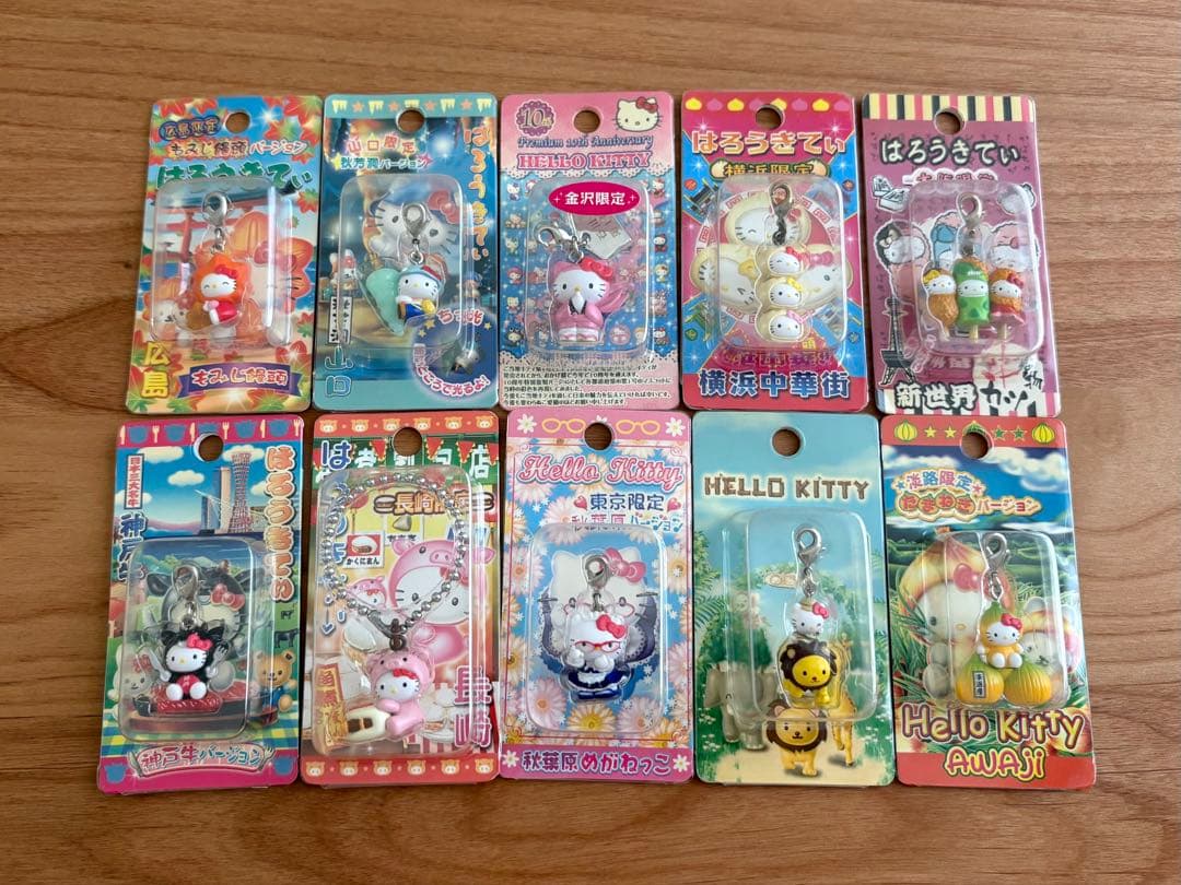ご当地キティ　１２０点セット　ハローキティ　ストラップ
