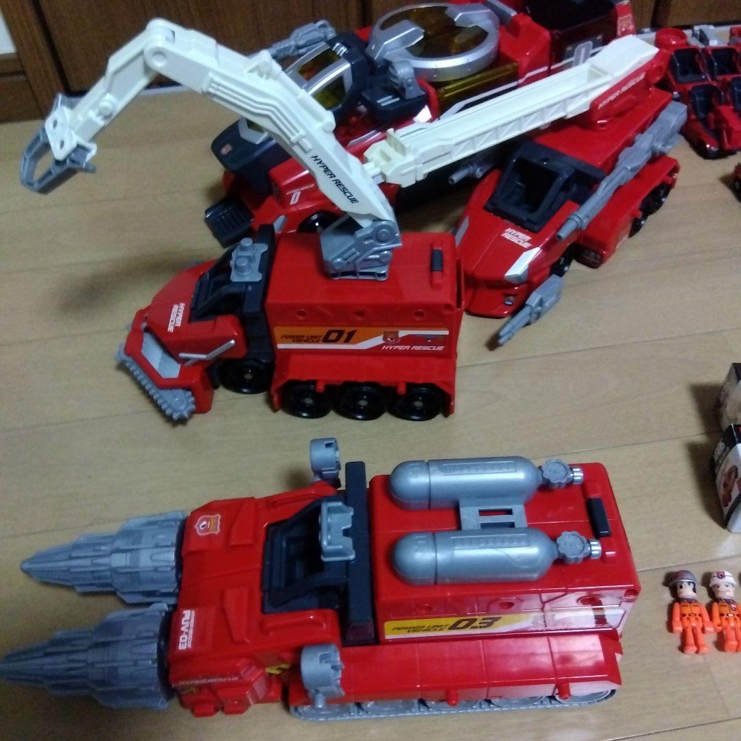 タカラトミー　ハイパーレスキュー0、1、2、3号　隊員12体＆車両33台未開封有