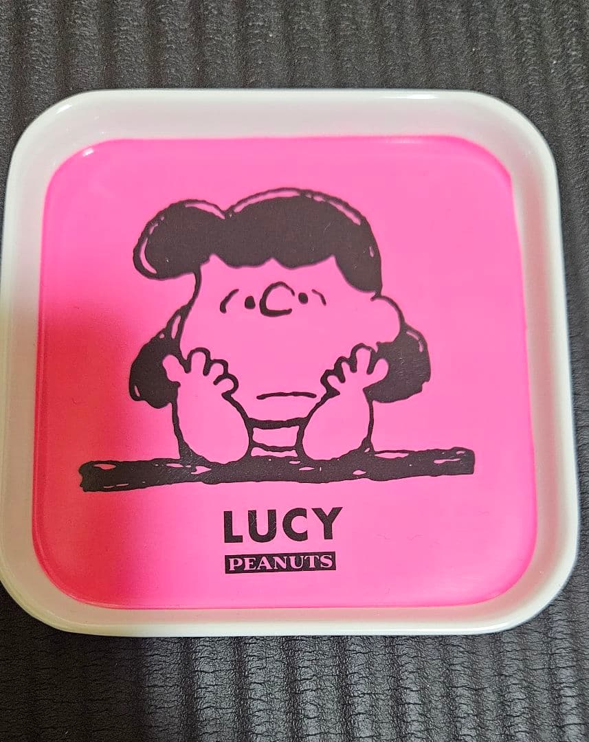 SNOOPYグッズ　LAWSON　SNOOPY　スヌーピー　お皿　ポーチ　コップ