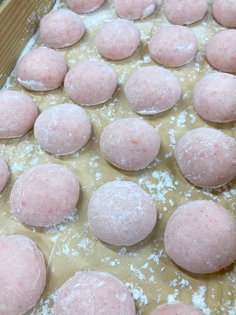 ２８日発送　白百合　黒豆もち３０個＋えびもち３０個