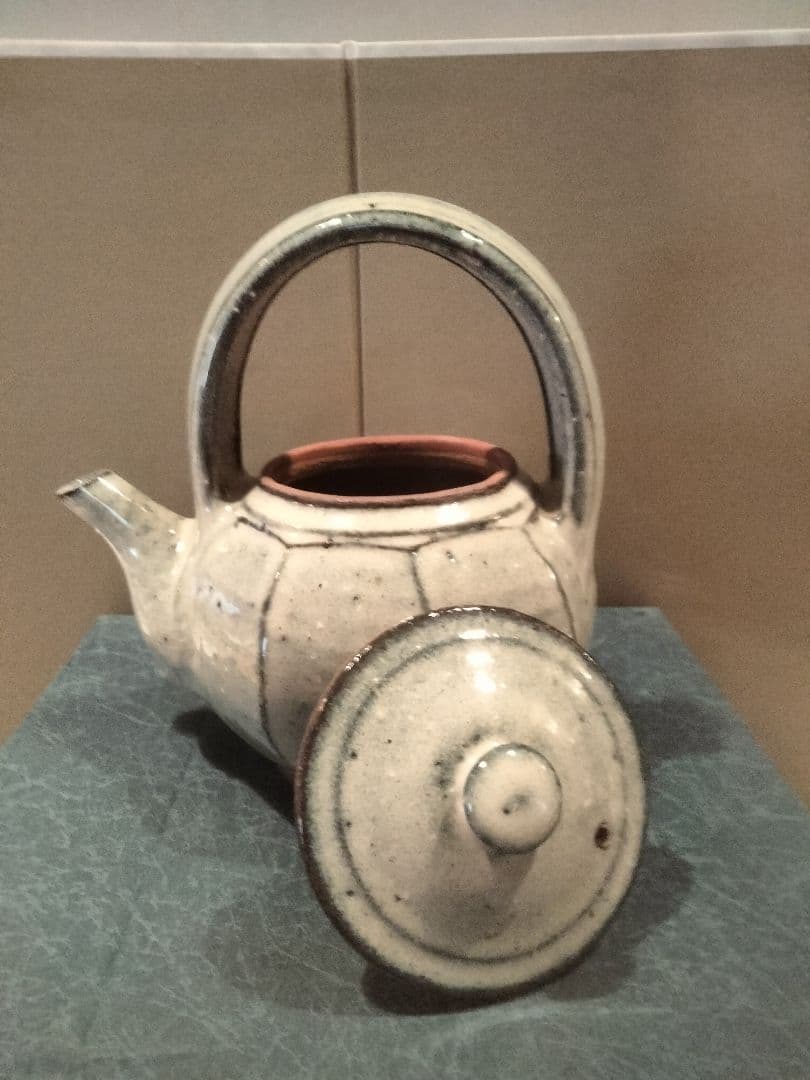 絶品　小代焼中平窯　藁灰釉後手急須(面取)　追加サービスで高級湯呑み　ぐい呑み