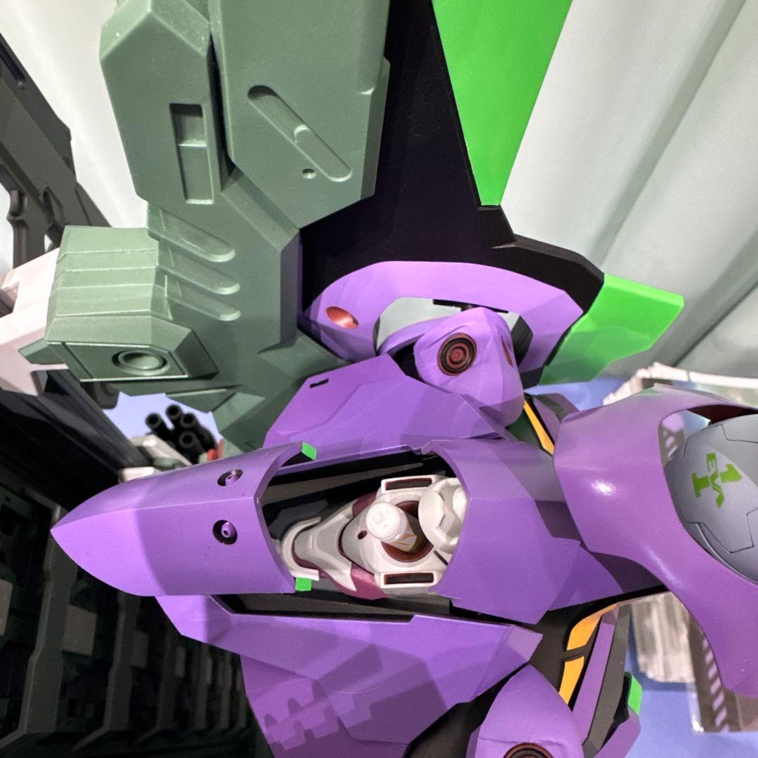 ディアゴスティーニ　エヴァンゲリオン初号機作る