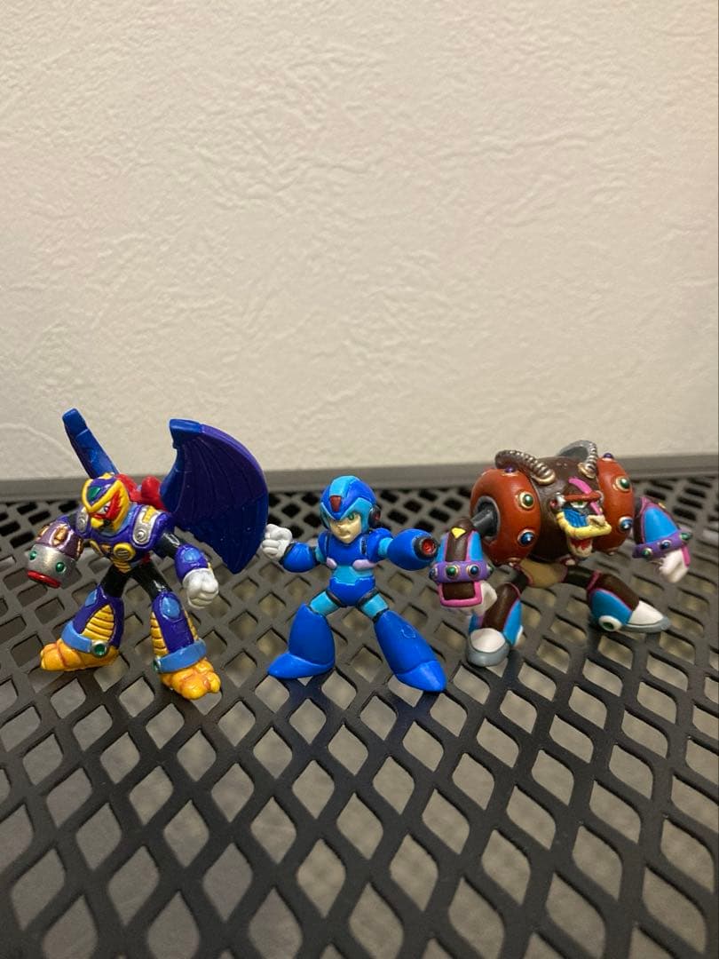 ロックマンx 消しゴム　フィギュア　塗装✴︎ リペイント　エックス