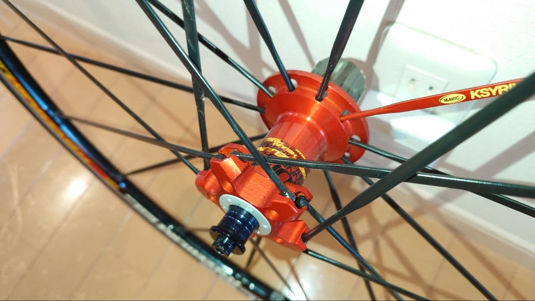 MAVIC KSYRIUM ES 赤ハブ シマノフリー ホイールセット