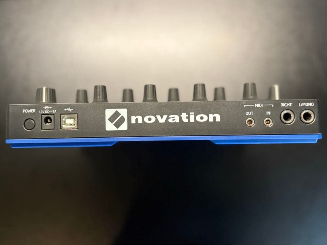 Novation Circuit + 専用UDGケース