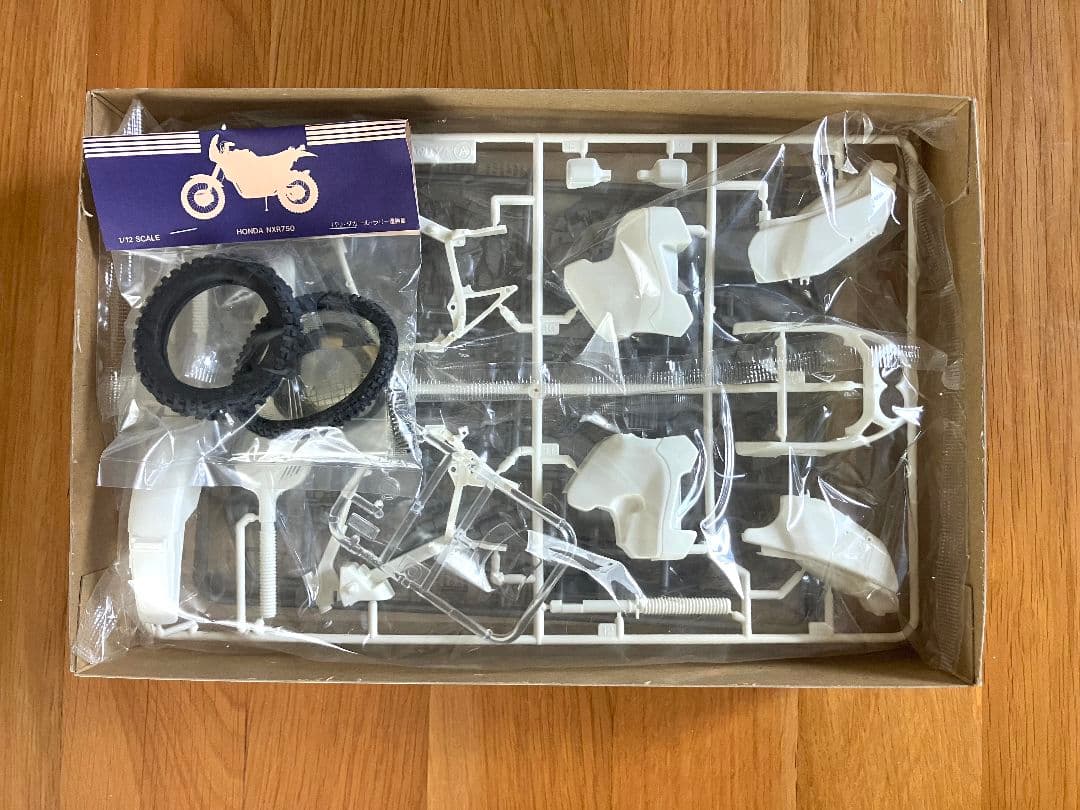 TAMIYA 1/12 ホンダ NXR 750 プラモデル