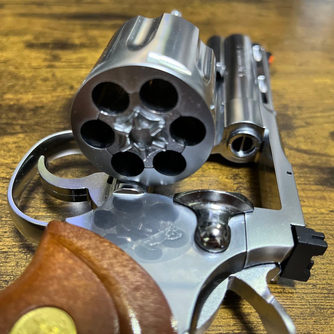 コルトパイソン Rモデル　4インチ ステンレスフィニッシュ　タナカ