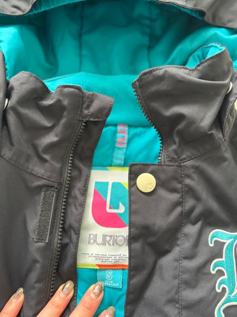 美品Burton子どもスノーボードウェアキッズSセットアップ120130140