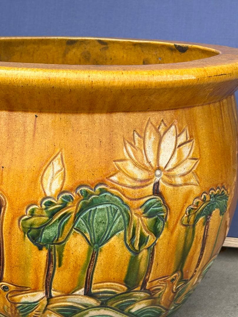 中国　三彩　蓮鷺紋鉢　送料込み0420