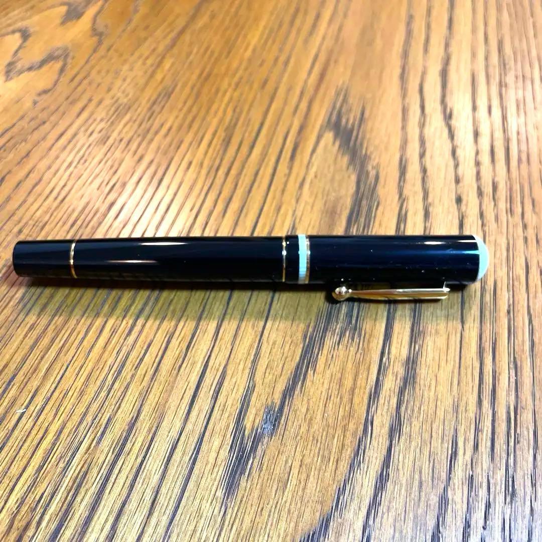 DELTA ヴィア　ベネット ブラック　万年筆　14K